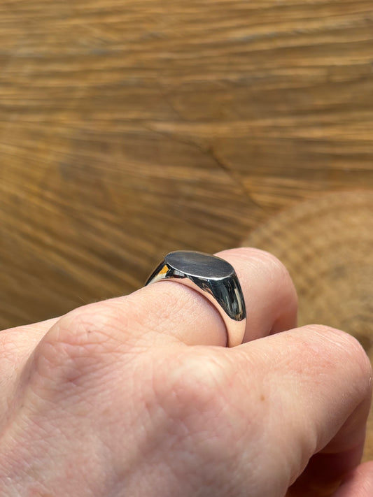 Unisex Signet Ring